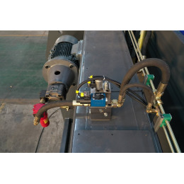 MetalTec HBС 135/3200 4+1 ЧПУ МТ-15  Листогибочный пресс с ЧПУ