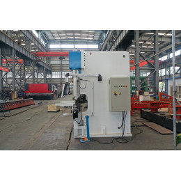 MetalTec HBC 400/4000 листогибочные гидравлические прессы с ЧПУ большого тоннажа