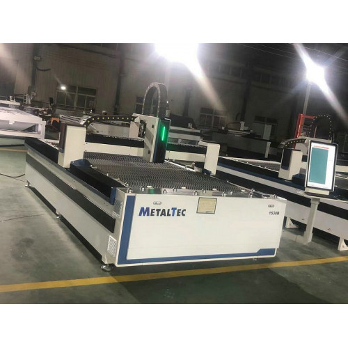 MetalTec 1530F (3000W) оптоволоконный лазерный станок для резки металла