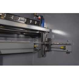 MetalTec HBС 135/3200 4+1 ЧПУ МТ-15  Листогибочный пресс с ЧПУ