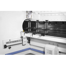 MetalTec HBM 80/2500C Листогибочные гидравлические прессы с ЧПУ контроллером TP10S
