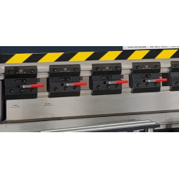 MetalTec HBC 110/2500 Листогибочные гидравлические прессы с ЧПУ