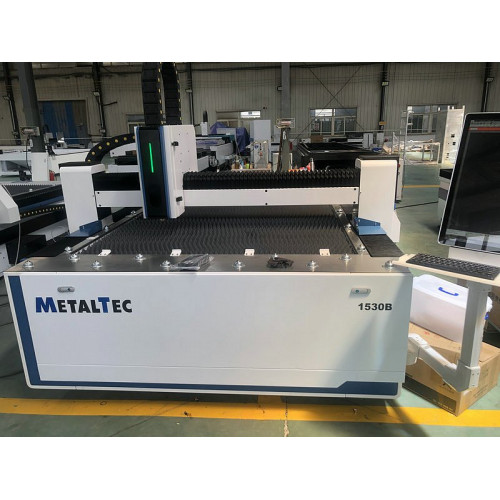 MetalTec 1530F (3000W) оптоволоконный лазерный станок для резки металла