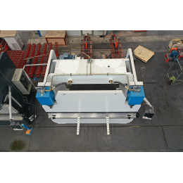 MetalTec HBC 400/4000 листогибочные гидравлические прессы с ЧПУ большого тоннажа